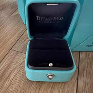 Tiffany & Co Engagement ring box